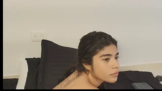 phia_carter's cam snapshot