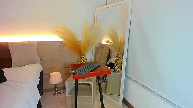 Julietta01 live sex cam