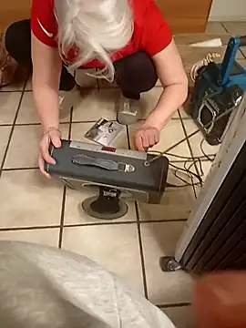 Kw8585kw's cam snapshot