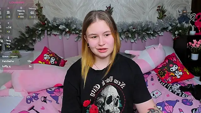 MilanaXHoney's cam snapshot