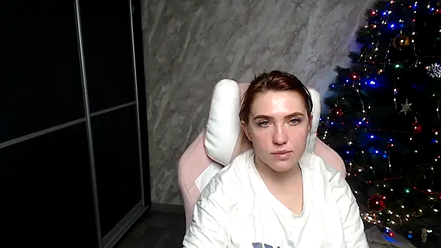 Reginasmilee's cam snapshot