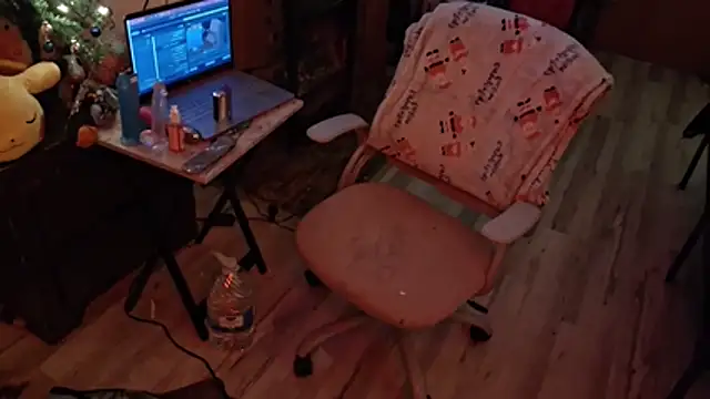 SPICYMISFIT's cam snapshot