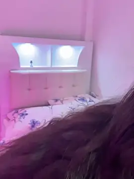 Ariana_TuFantasiaHot's cam snapshot