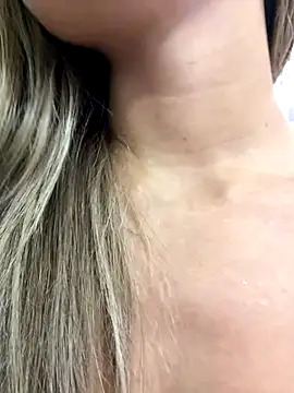 Victoria_Adams14's cam snapshot