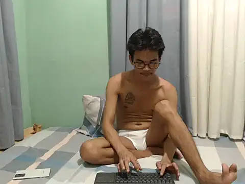 Natsboii live sex cam