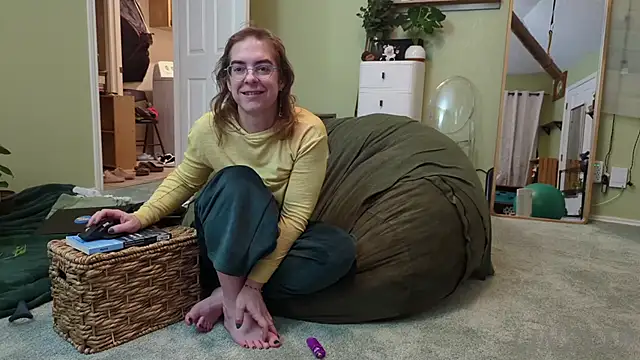 Linzy_19 live sex cam