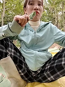 Tin_tanny live sex cam