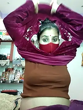 Maahi-Queen live sex cam