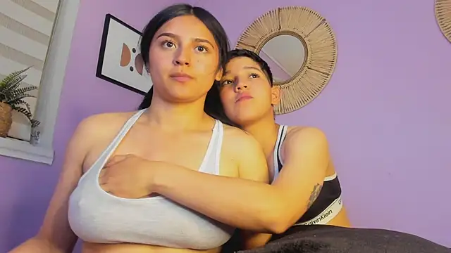 Auroraaa_527's cam snapshot