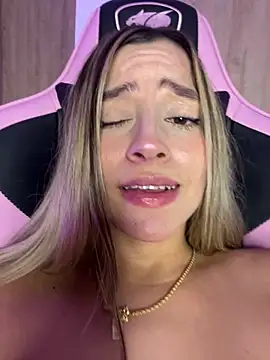 Issabela_G1's cam snapshot