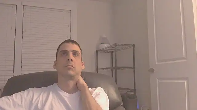 BetaGuy25's cam snapshot