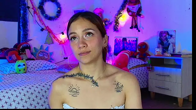 alisson_zafiro_'s cam snapshot