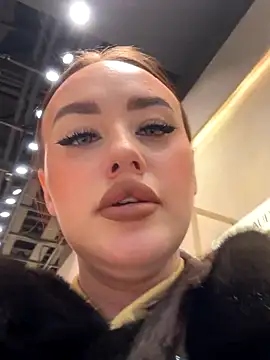 KiraSunshine live sex cam