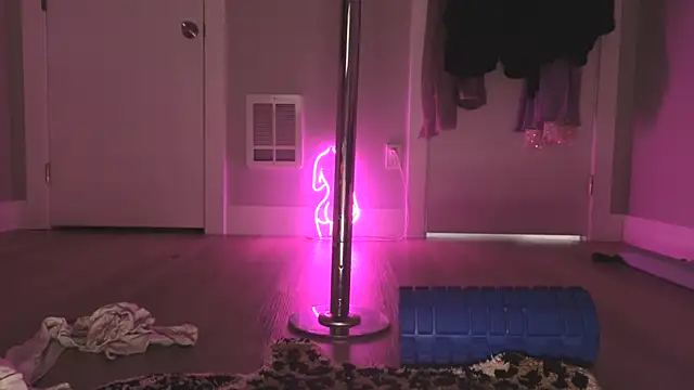 foxxyyyred live sex cam