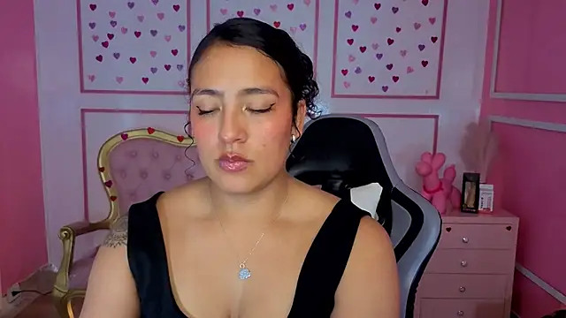 tamara_brown_t's cam snapshot