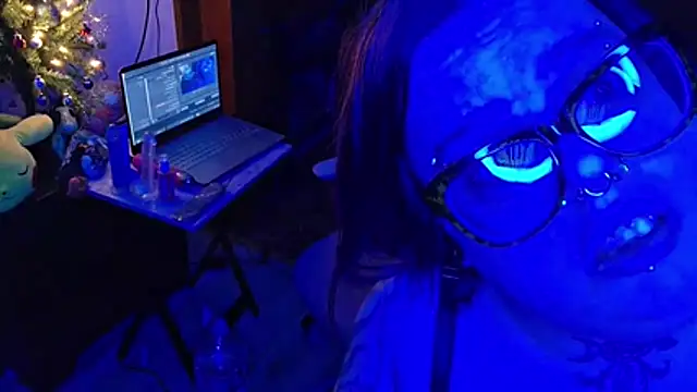 SPICYMISFIT's cam snapshot