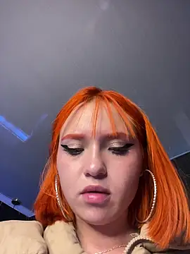 Alysson_LS's cam snapshot