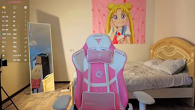 VibeQueenLucy's cam snapshot