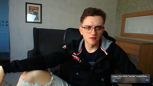 FelixStarkk live sex cam