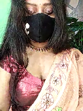 Idhika-Paul's cam snapshot