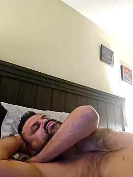 Roddog18 live sex cam