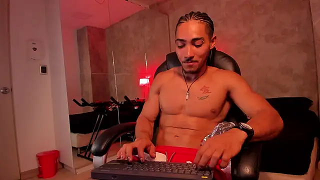 Maximo_Zahir live sex cam