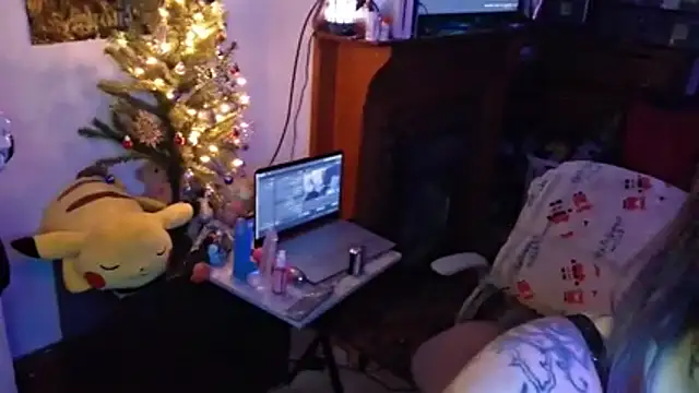 SPICYMISFIT's cam snapshot