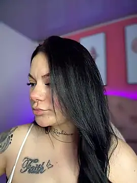 Megaan__More's cam snapshot