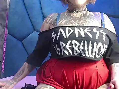 RavenCeleste_'s cam snapshot