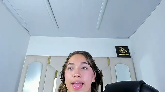 IsabellRodriguez18's cam snapshot