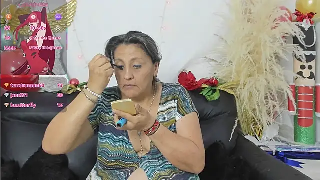 merlyna_goldens's cam snapshot