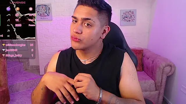 aroon_09's cam snapshot