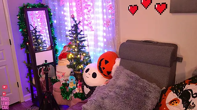 Angel-Lewd-Cake live sex cam