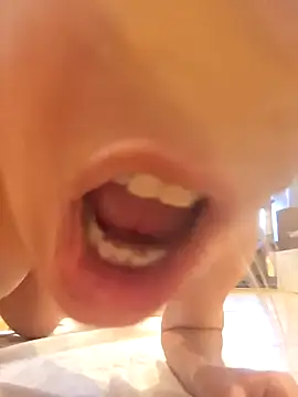 SpicyVicky live sex cam