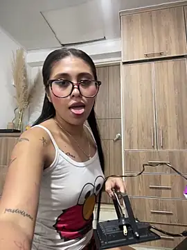 Lulu_Monroe's cam snapshot