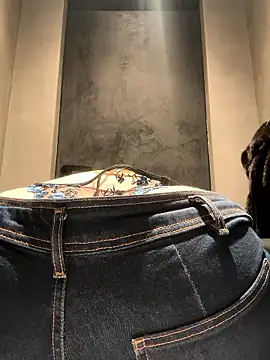 KiraSunshine live sex cam