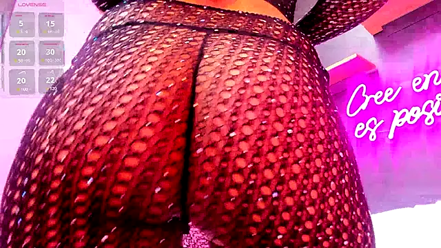 JuliethCruz_'s cam snapshot