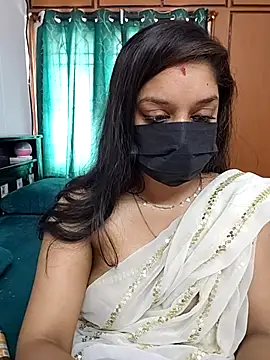 Sirishateluguammai's cam snapshot