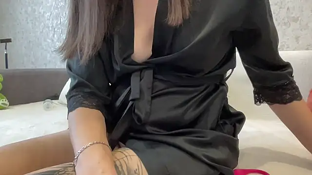 HotyWinter's cam snapshot