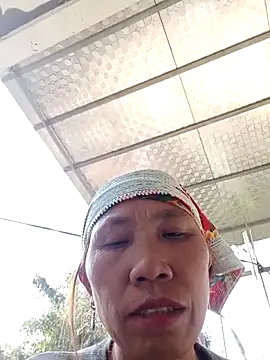 bella-la's cam snapshot