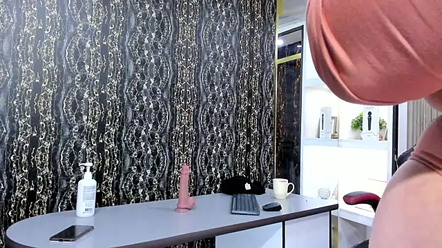 MirandaRossi live sex cam