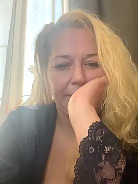 JenniferCarmen's cam snapshot