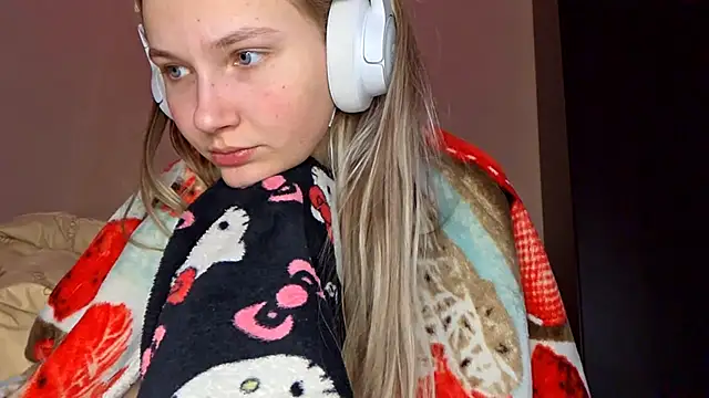 KarinRobertson's cam snapshot