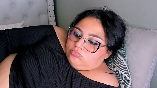 _michel_bbw's cam snapshot