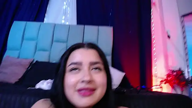 Emilyy05_'s cam snapshot