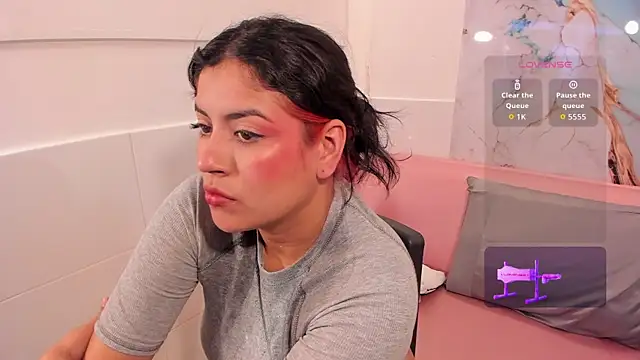 taylor_cupper's cam snapshot