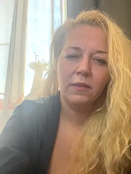 JenniferCarmen's cam snapshot