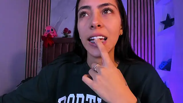 ValkaGrecco live sex cam