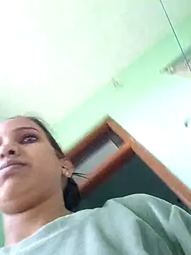 Hotty-Nidhi's cam snapshot