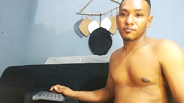 Grandeygruesa1 live sex cam